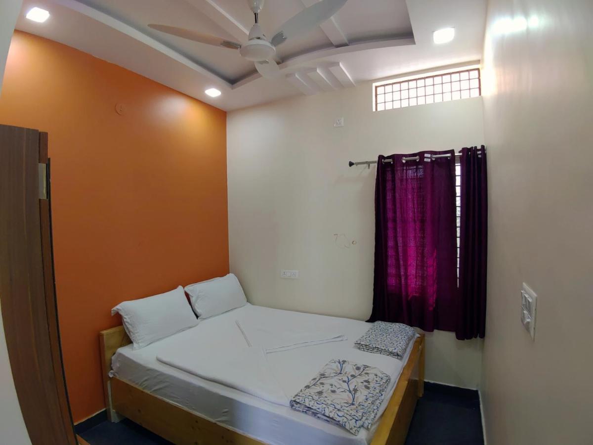Vijayanagara Home Stay Hampi Exterior photo