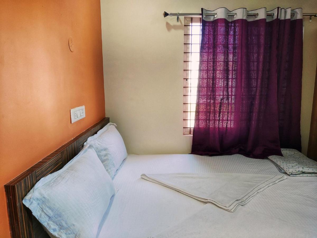 Vijayanagara Home Stay Hampi Exterior photo